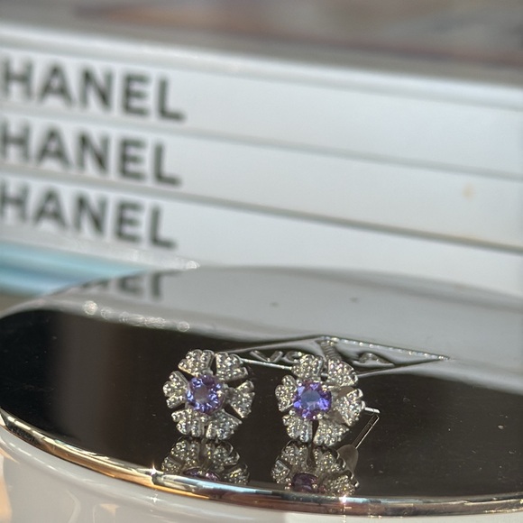 Sterling Silver Amethyst Snowflake Studs - Picture 1 of 5